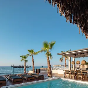 https://casa-negro.rethymnohotels.net