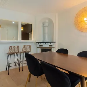 Apartment D'architecte Au Coeur De 9, Paris